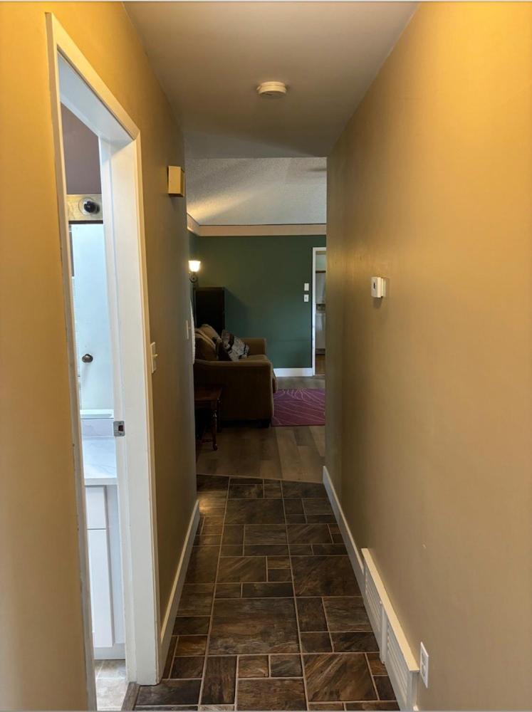 Cozy Retreat On Sandpiper Court - Room H With Share Bathroom Richmond Esterno foto