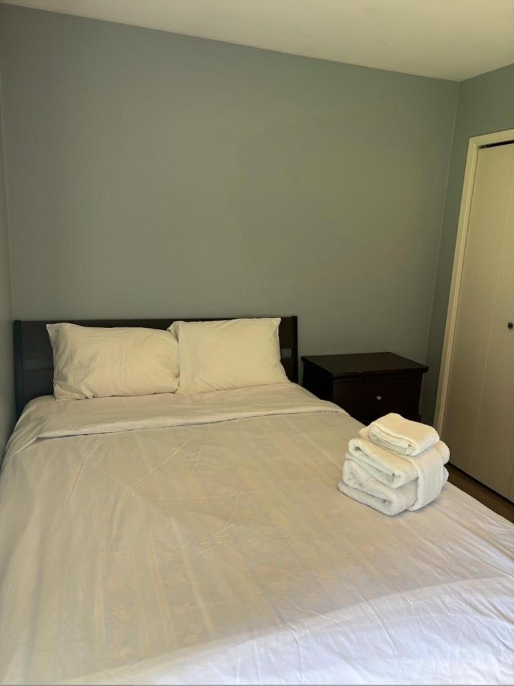 Cozy Retreat On Sandpiper Court - Room H With Share Bathroom Richmond Esterno foto