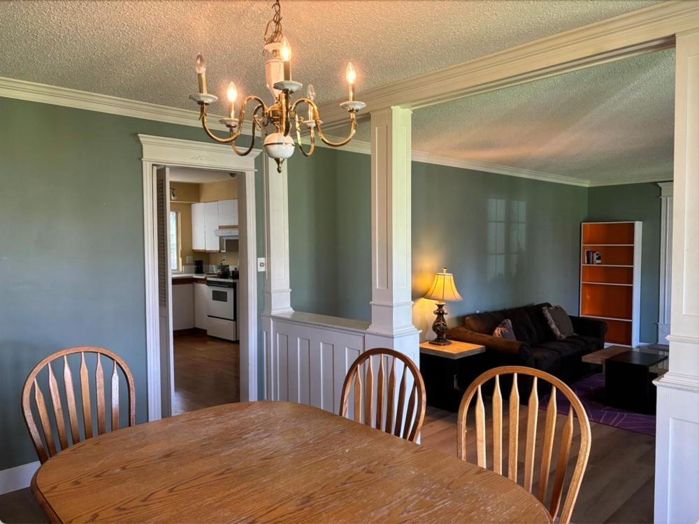 Cozy Retreat On Sandpiper Court - Room H With Share Bathroom Richmond Esterno foto
